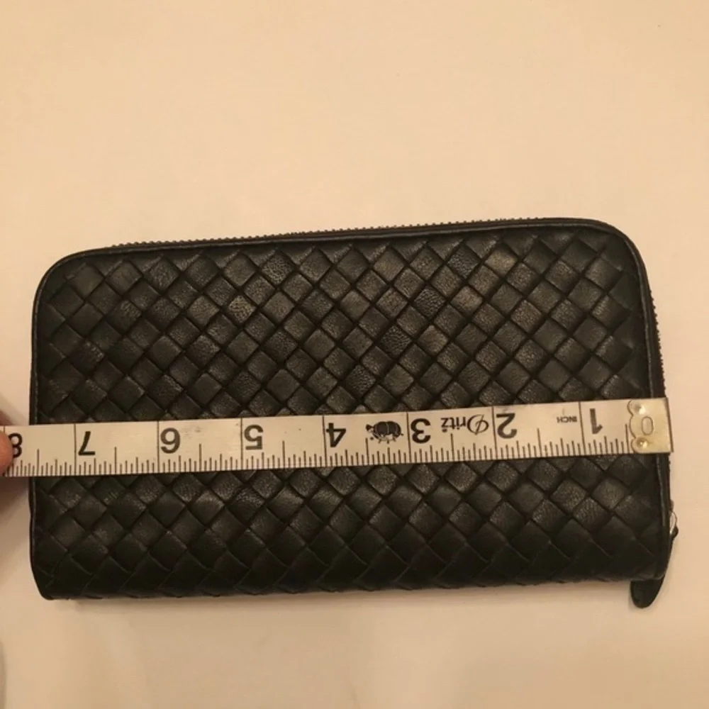 Black leather woven intrecciato wallet clutch bag